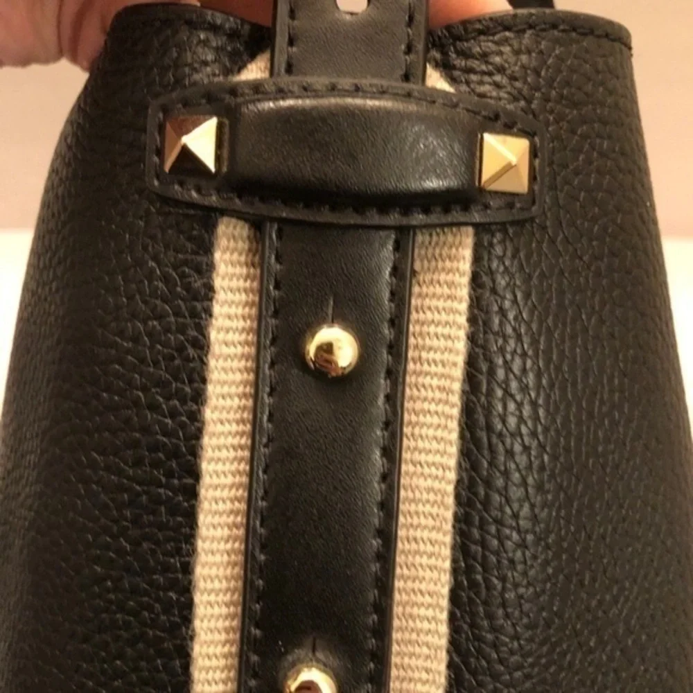 Michael kors black leather tote bag and pouchette